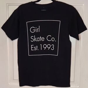Girl Skate Co. Black Short Sleeve Tee Size S (pit to pit-18" & length-26")